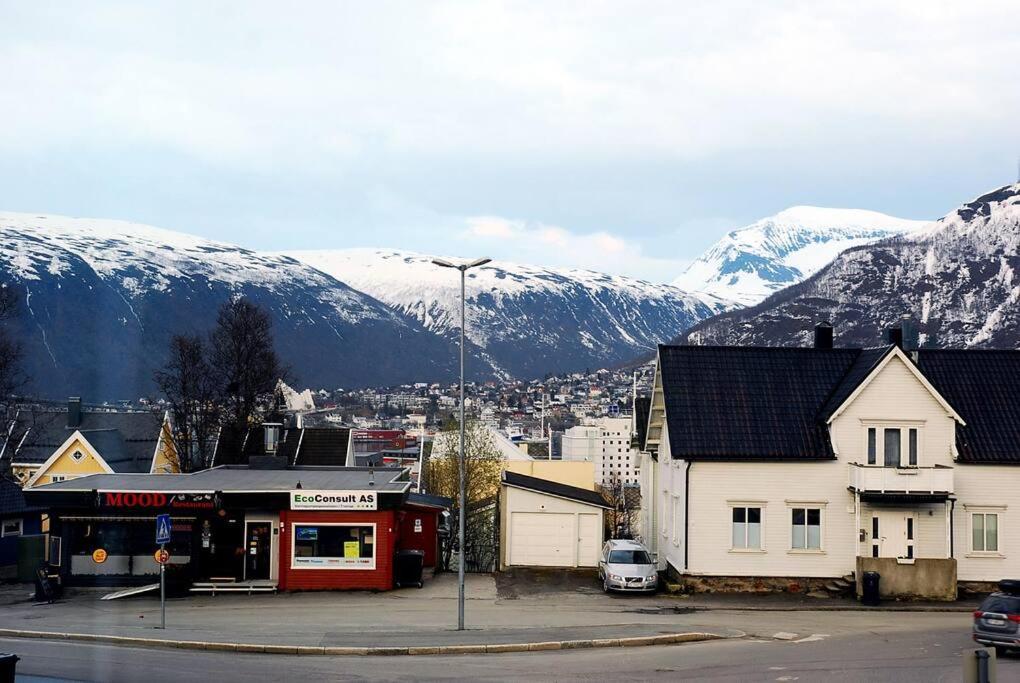 Central With A View Tromso Luaran gambar